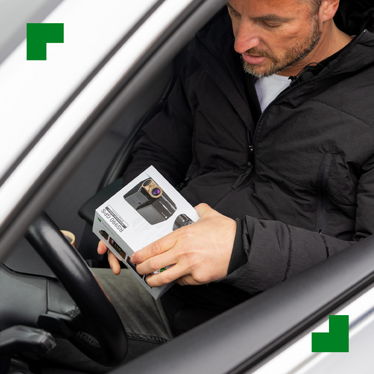 Kamera NAVITEL RS990 GPS nově s hlasovým ovládáním v češtině